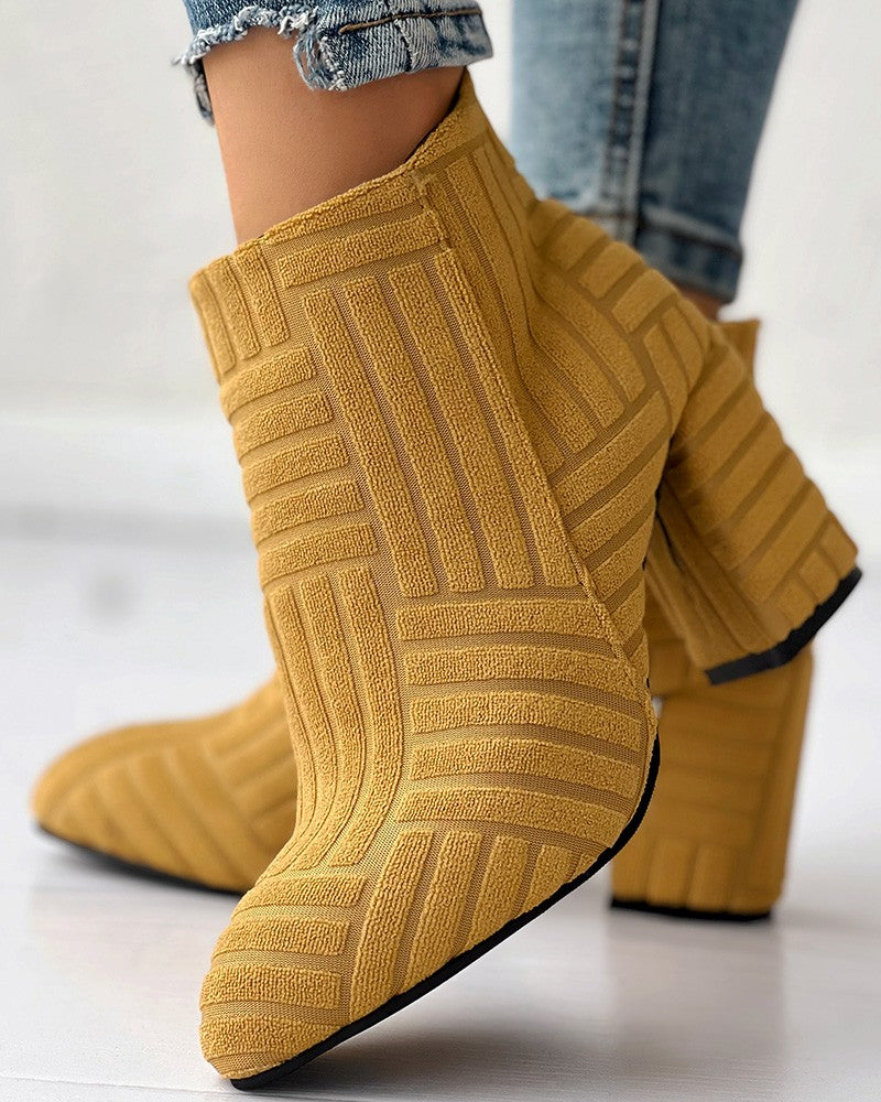 Elegantní a detailní podpůrné boty