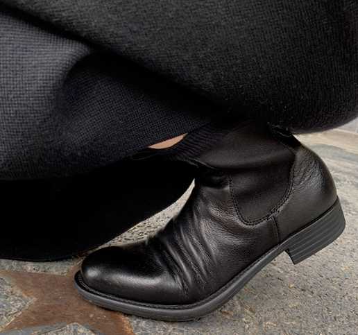 Elegantní a detailní podpůrné letní boty