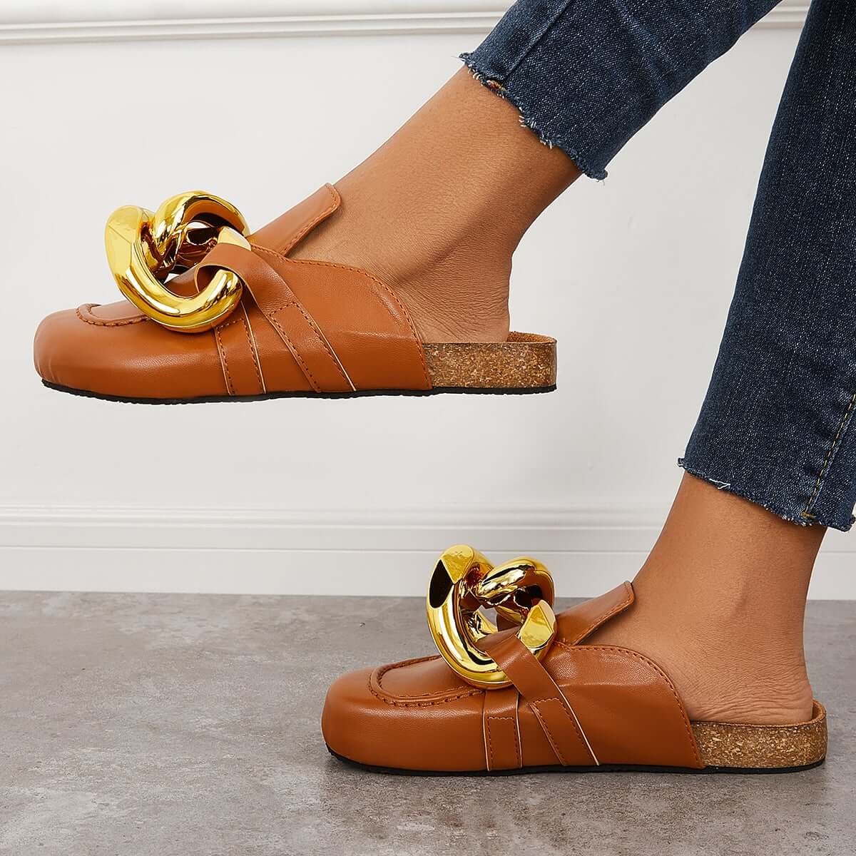 Elegantní a podpůrné ortopedické letní skluzavky