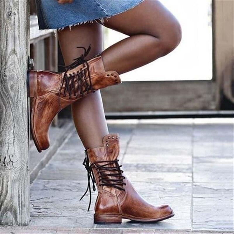 Elegantní a detailně propracovaná podpůrná obuv