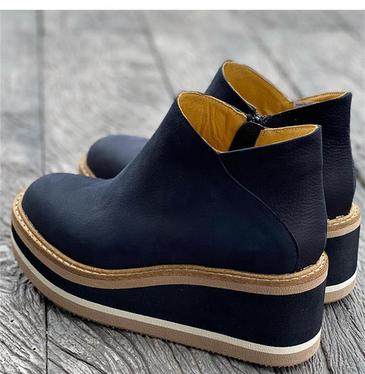 Elegantní a detailní podpůrná obuv