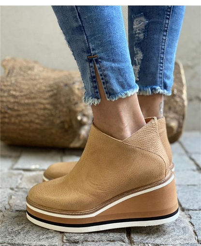 Elegantní a detailní podpůrná obuv