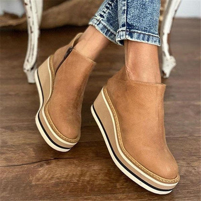 Elegantní a detailní podpůrná obuv