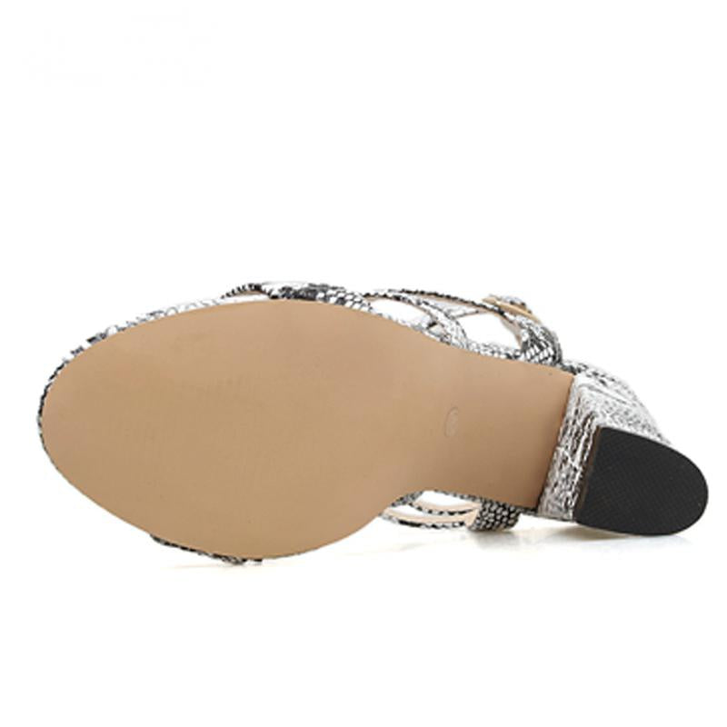 Podpůrné a módní ortopedické letní sandály
