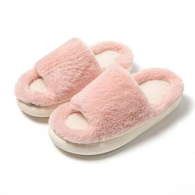 Elegantní a detailní podpůrné letní boty