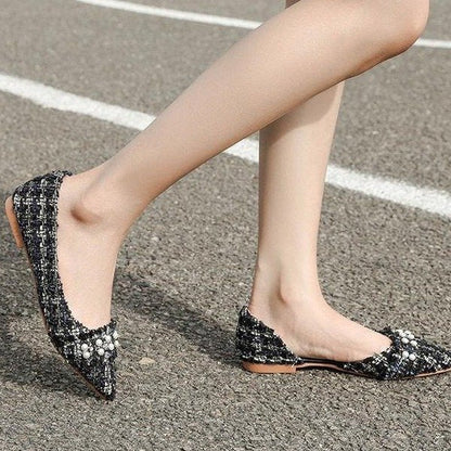 Elegantní a detailní podpůrné letní mokasíny