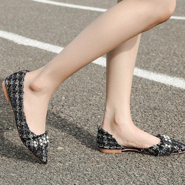 Elegantní a detailní podpůrné letní mokasíny