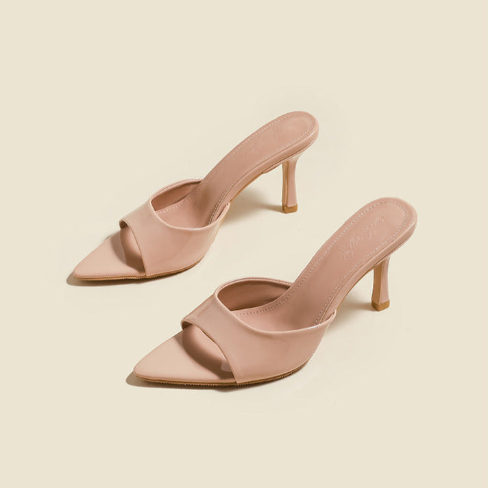 Elegantní a detailní podpůrné letní podpatky