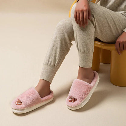 Elegantní a detailní podpůrné letní boty