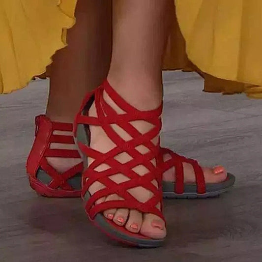 Elegantní a detailní podpůrné letní sandály