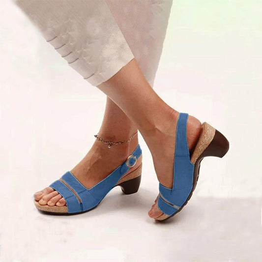 Elegantní a detailní podpůrné letní sandály