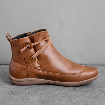 Elegantní a detailně propracovaná podpůrná obuv