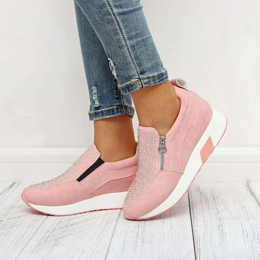 Elegantní a detailní podpůrné tenisky
