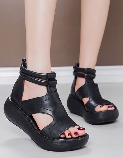 Elegantní a detailní podpůrné letní sandály