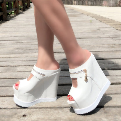 Podpůrné a stylové ortopedické letní sandály