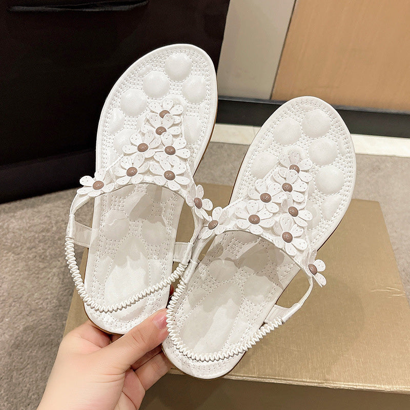 Elegantní a detailní podpůrné zimní sandály