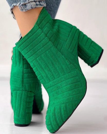 Elegantní a detailní podpůrné boty