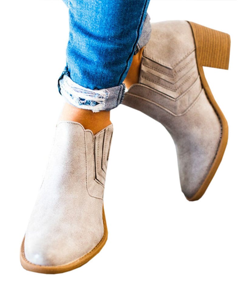 Elegantní a detailní podpůrné boty