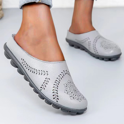Elegantní a detailní podpůrné letní boty