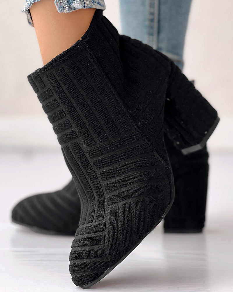 Elegantní a detailní podpůrné boty