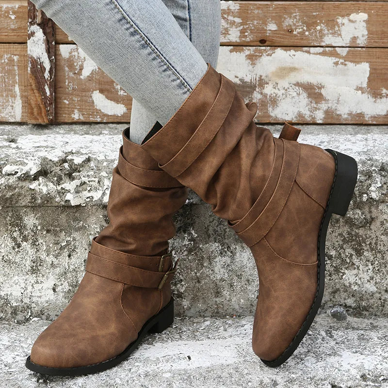 Elegantní a detailní podpůrné boty