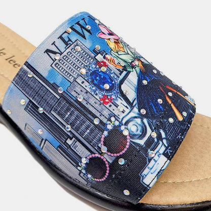 Elegantní a detailně propracovaný podpůrný letní klín Wedge