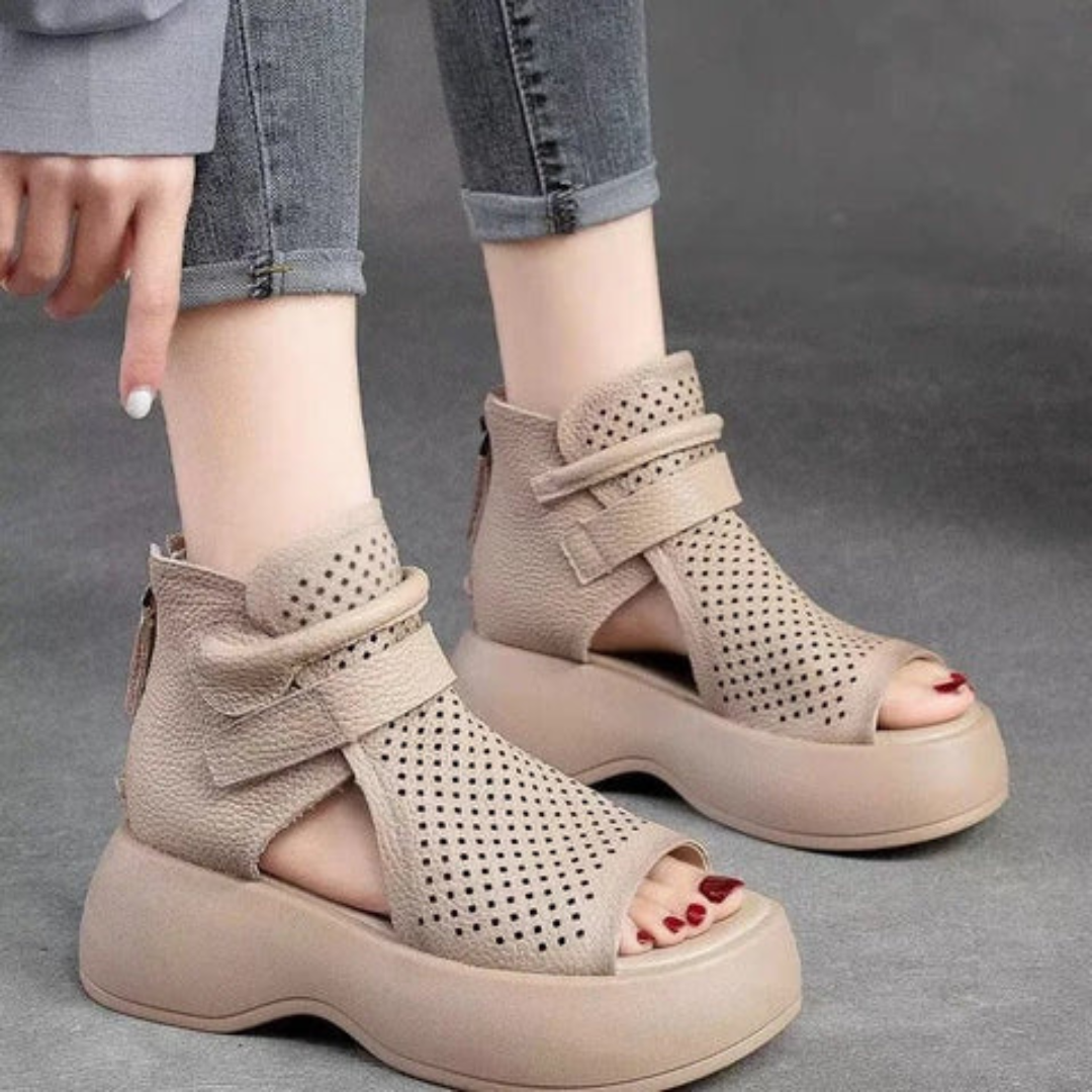 Nadčasové a podpůrné ortopedické zimní sandály