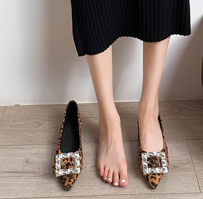 Elegantní a detailní podpůrné letní boty Flats
