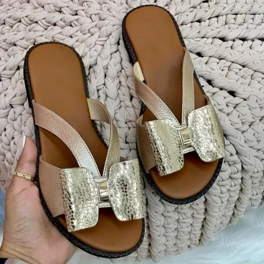Elegantní a detailní podpůrné letní skluzavky