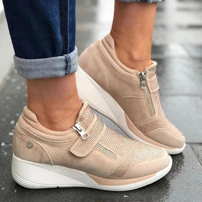 Elegantní a detailní podpůrná obuv