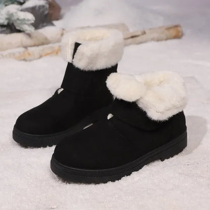 Elegantní a detailní podpůrné letní boty