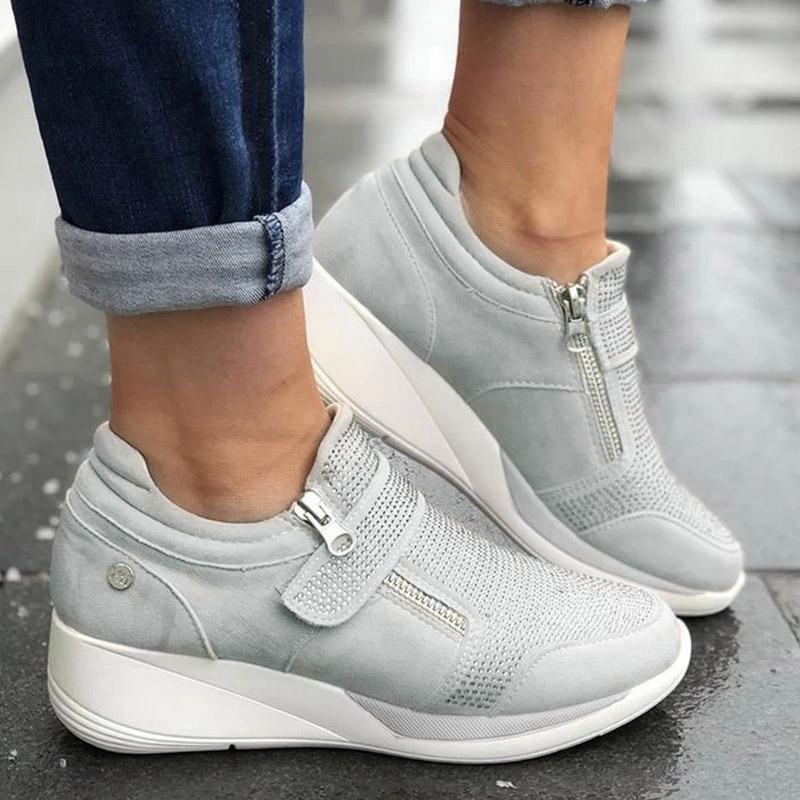 Elegantní a detailní podpůrná obuv