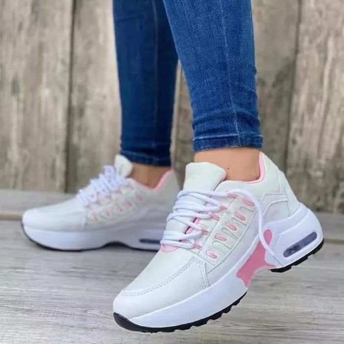 Elegantní a detailní podpůrná obuv
