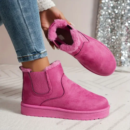 Elegantní a detailní podpůrné letní boty