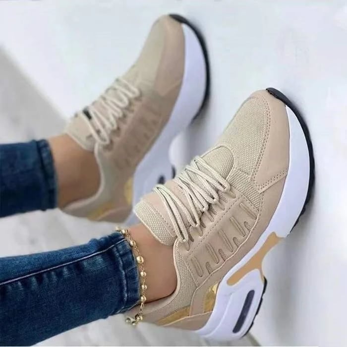 Elegantní a detailní podpůrná obuv
