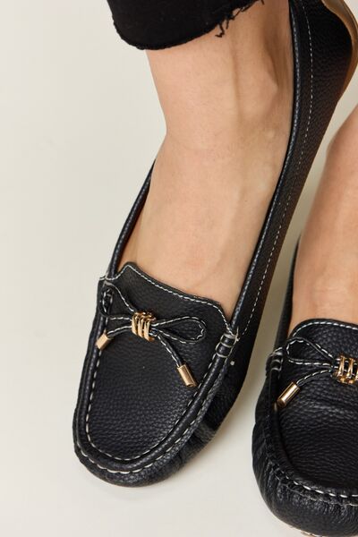 Elegantní a detailní podpůrné letní boty Flats