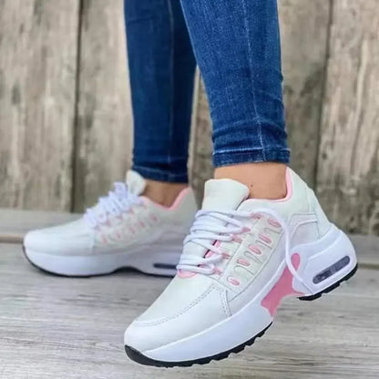 Elegantní a detailní podpůrné tenisky