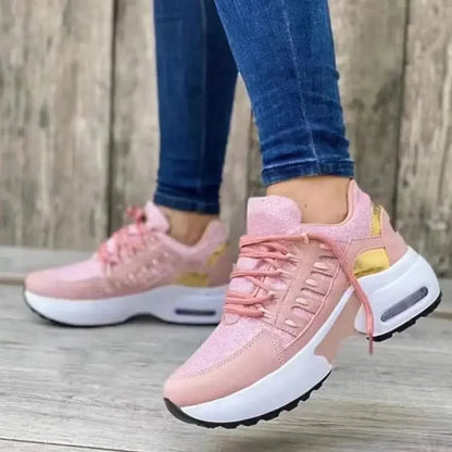 Elegantní a detailní podpůrné tenisky