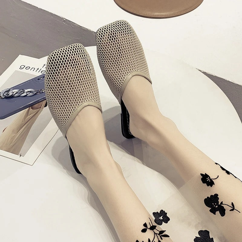 Elegantní a detailní podpůrné zimní skluzavky