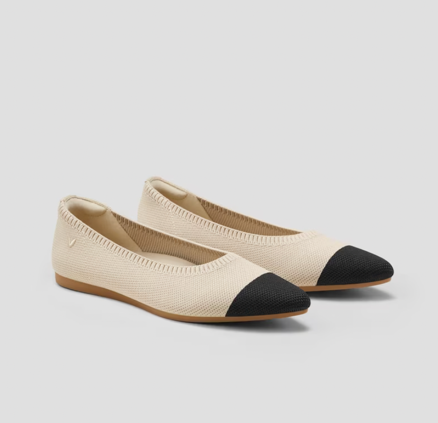 Elegantní a detailní podpůrné letní sandály