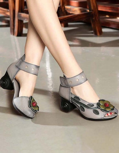 Elegantní a detailní podpůrné letní sandály