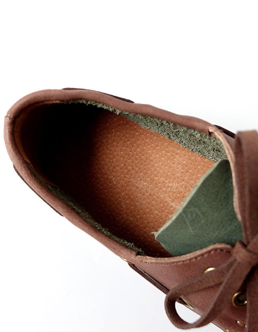 Elegantní a detailní podpůrné letní mokasíny