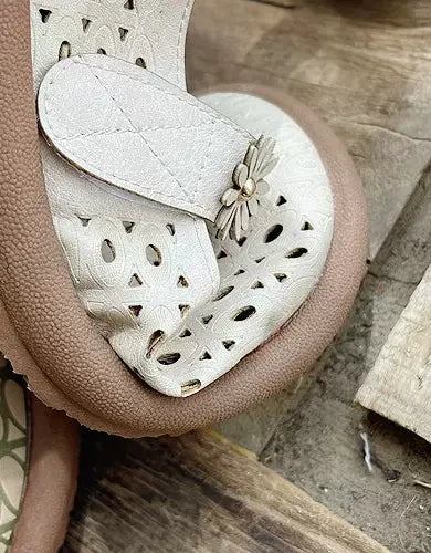 Přizpůsobené a pohodlné ortopedické letní sandály