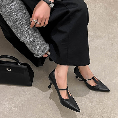 Elegantní a detailní podpůrné letní boty