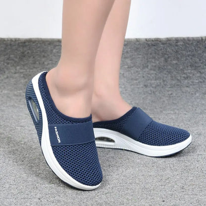Elegantní a detailní podpůrné letní sandály