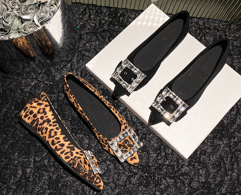 Elegantní a detailní podpůrné letní boty Flats