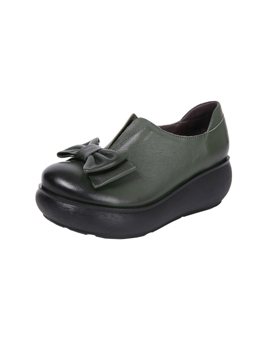 Elegantní a detailní podpůrné letní boty
