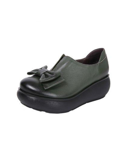 Elegantní a detailní podpůrné letní boty