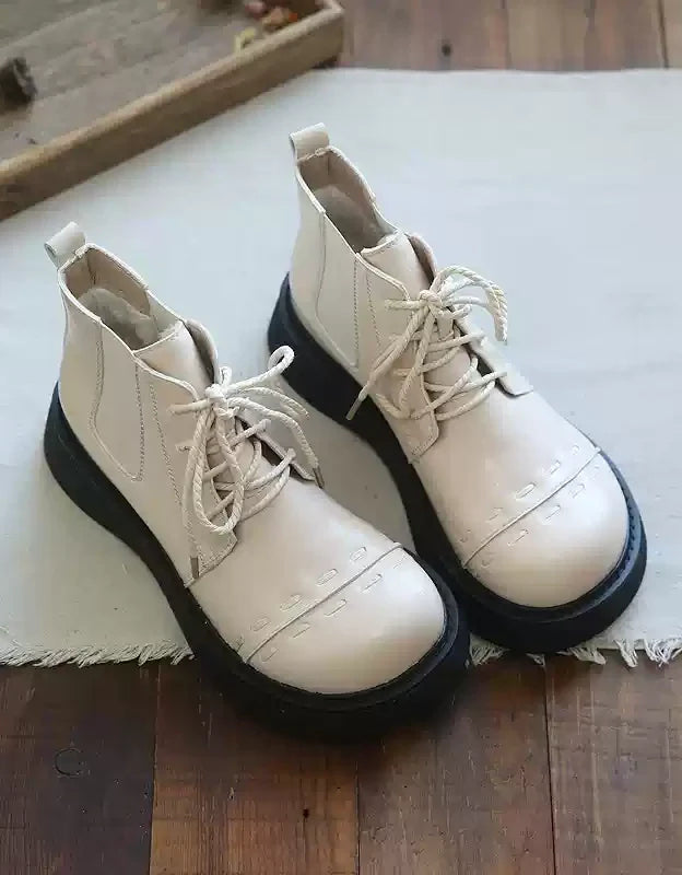 Elegantní a detailní podpůrné zimní boty