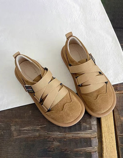 Elegantní a detailně propracovaná podpůrná letní obuv
